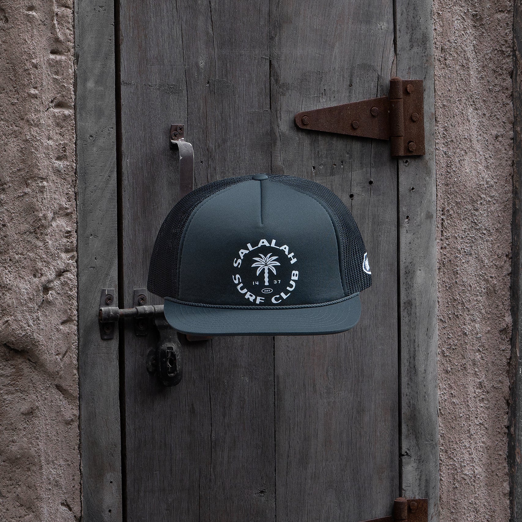 Salalah Surf Club Logo Midnight - Foam Trucker Hat - One8 - Vintage Arabian Streetwear