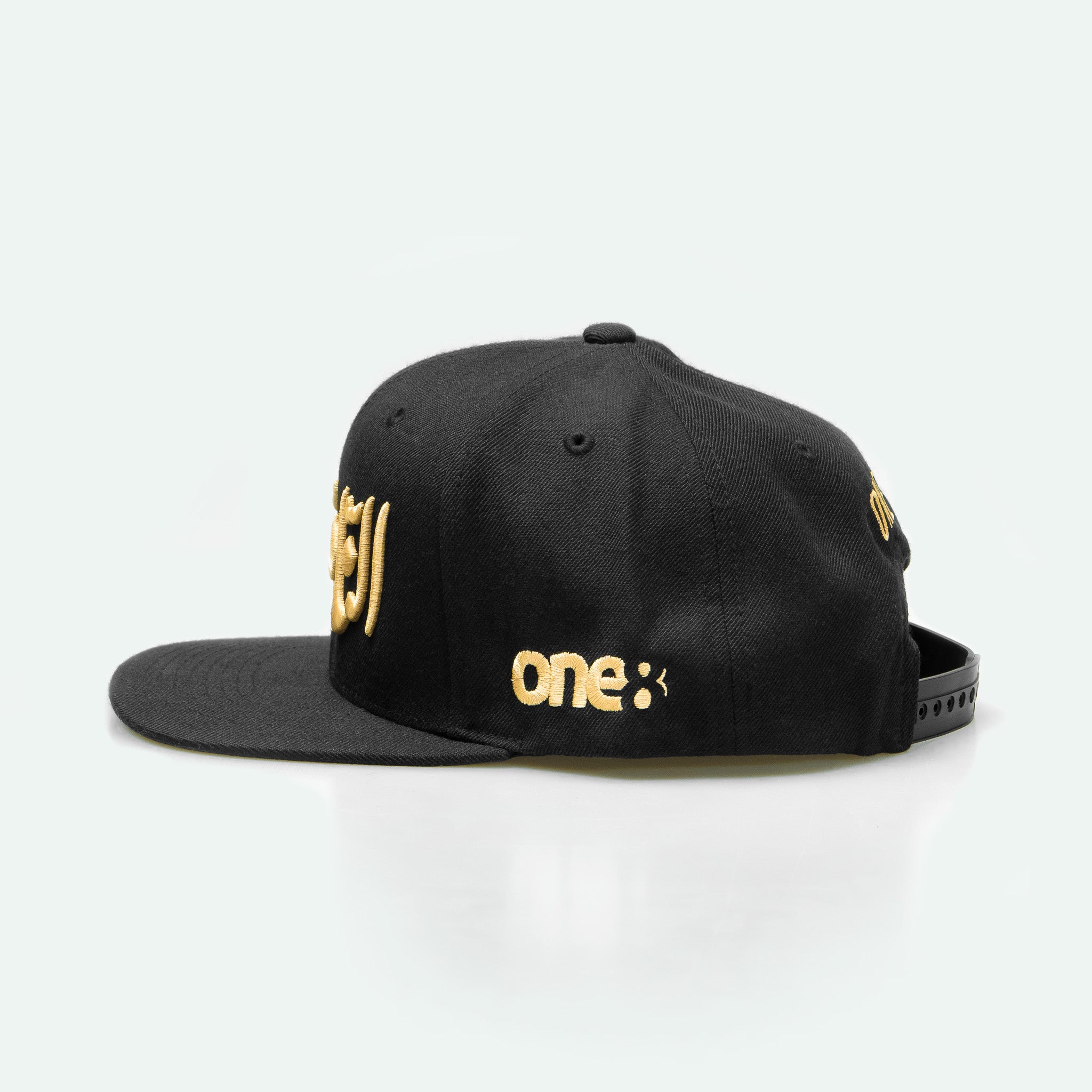 Al Namoos - Curved Brim Meshback Trucker Hat - One8 Hat- Arabic Streetwear كاب الناموس