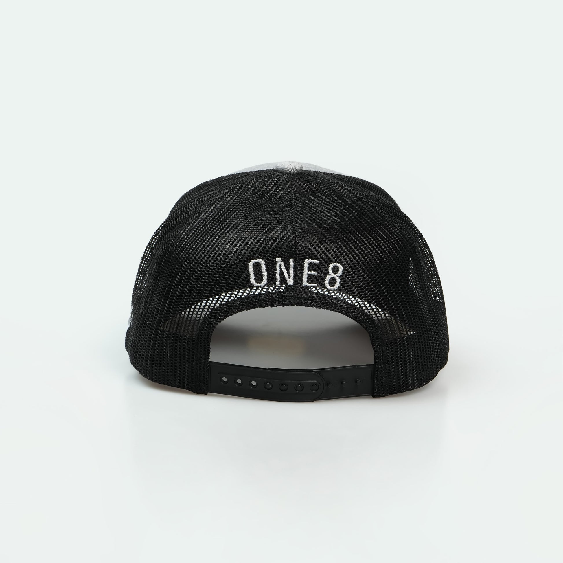 كفو Kafoo One8 Hat :  trucker cap with bold Arabic lettering, symbolizing Gulf pride and respect 