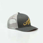 مال الطيبين with bold Arabic text, celebrating Gulf nostalgia with Arabic calligraphy One8 hat